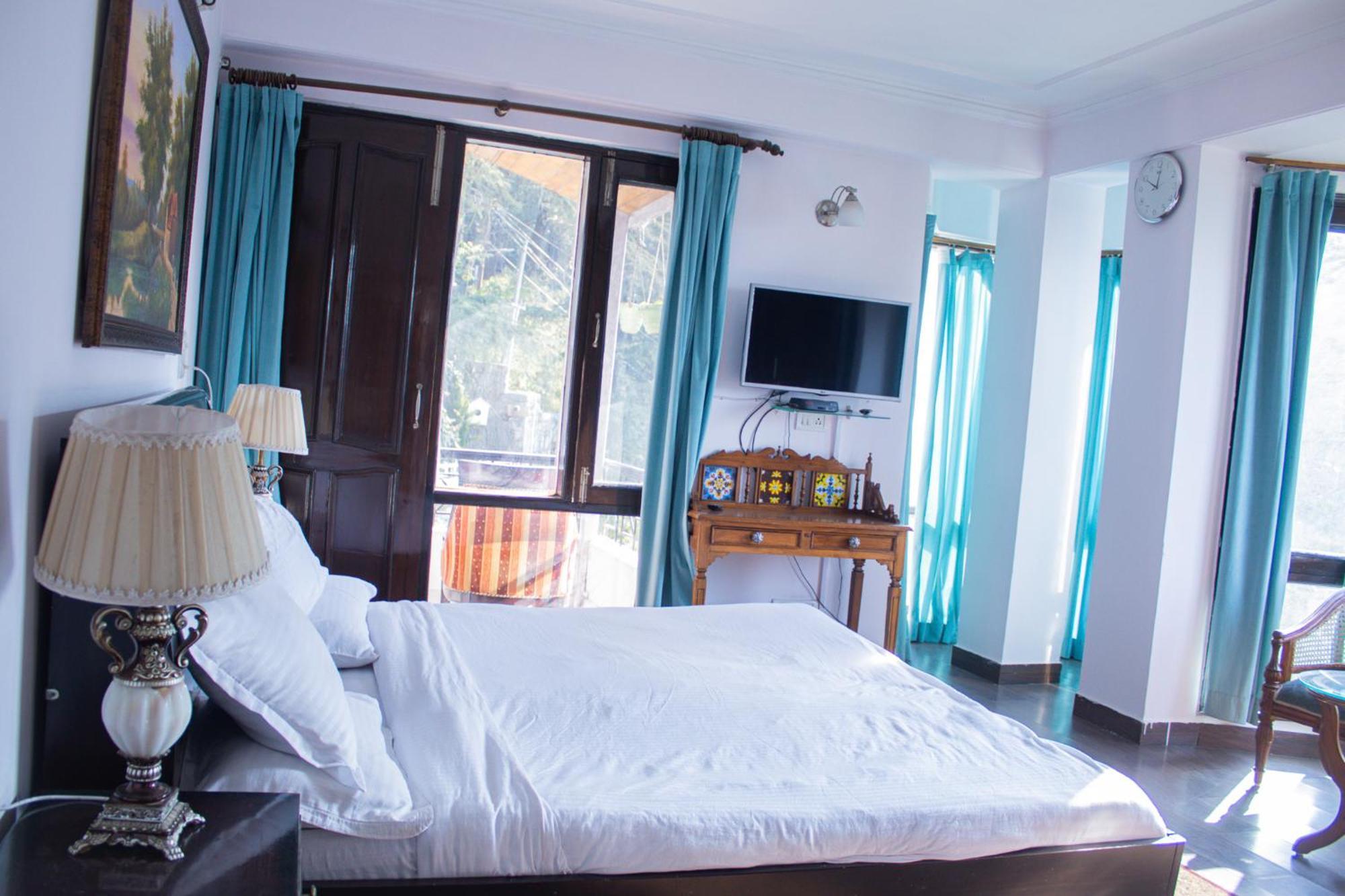 Whispering Pines Villa Shimla Exterior foto