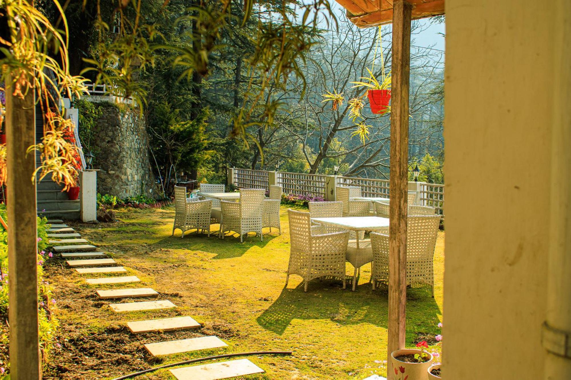 Whispering Pines Villa Shimla Exterior foto